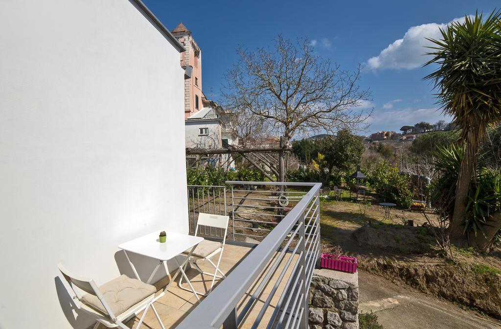 De Maria House Bed and Breakfast SantʼAgata sui Due Golfi Εξωτερικό φωτογραφία
