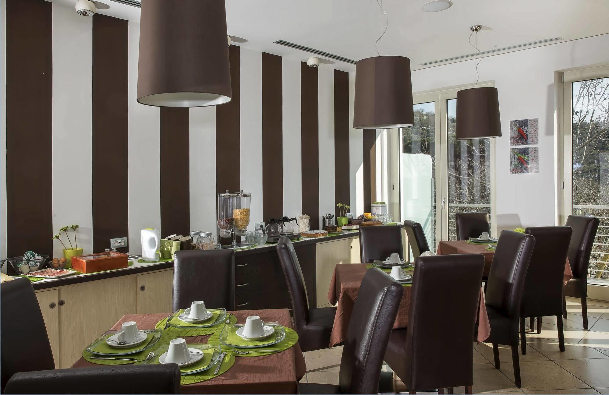 De Maria House Bed and Breakfast SantʼAgata sui Due Golfi Εξωτερικό φωτογραφία
